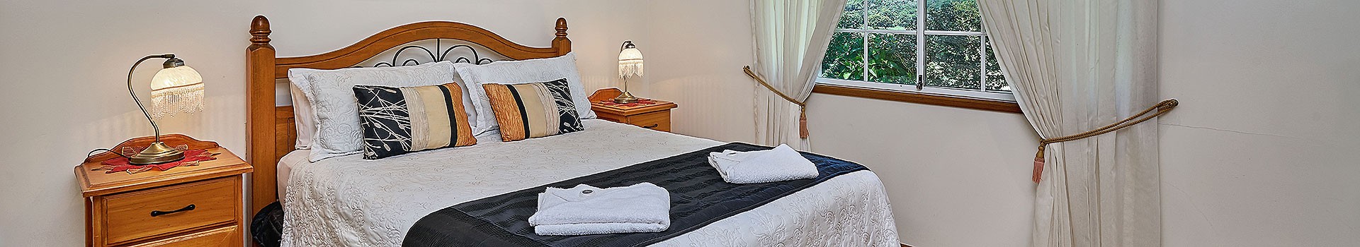 Yungaburra Family Accommodation Birds N Bloom Cottages
